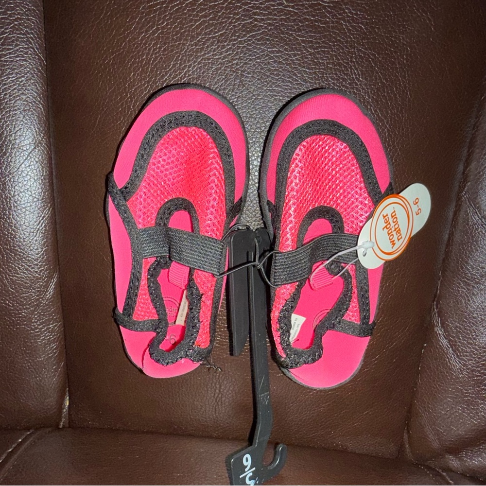 Wonder Nation Kids Pink and Black Water Shoes